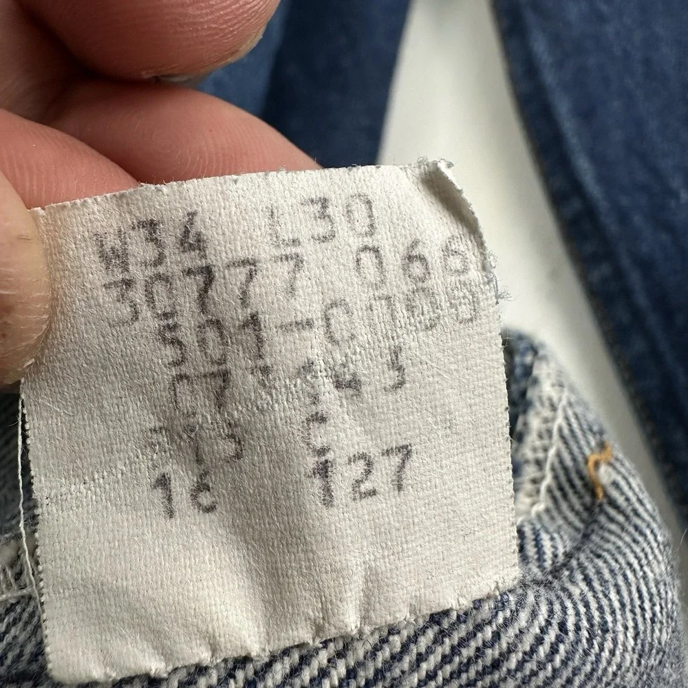 VTG 80s Levi’s 501 0000 Jeans Fit 32x28 Blue Dark Wash Whiskers Honeycombs USA